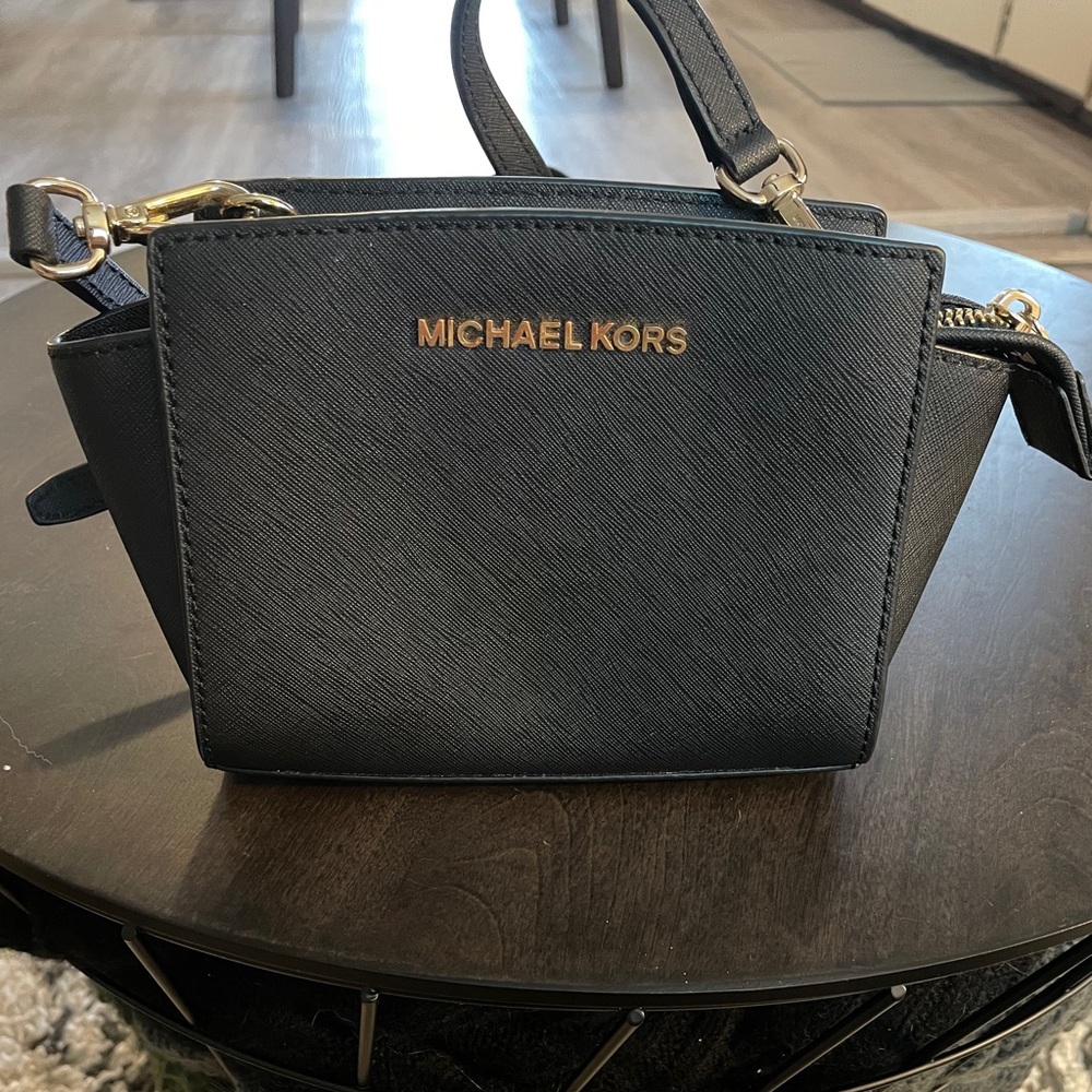 Michael Kors purse